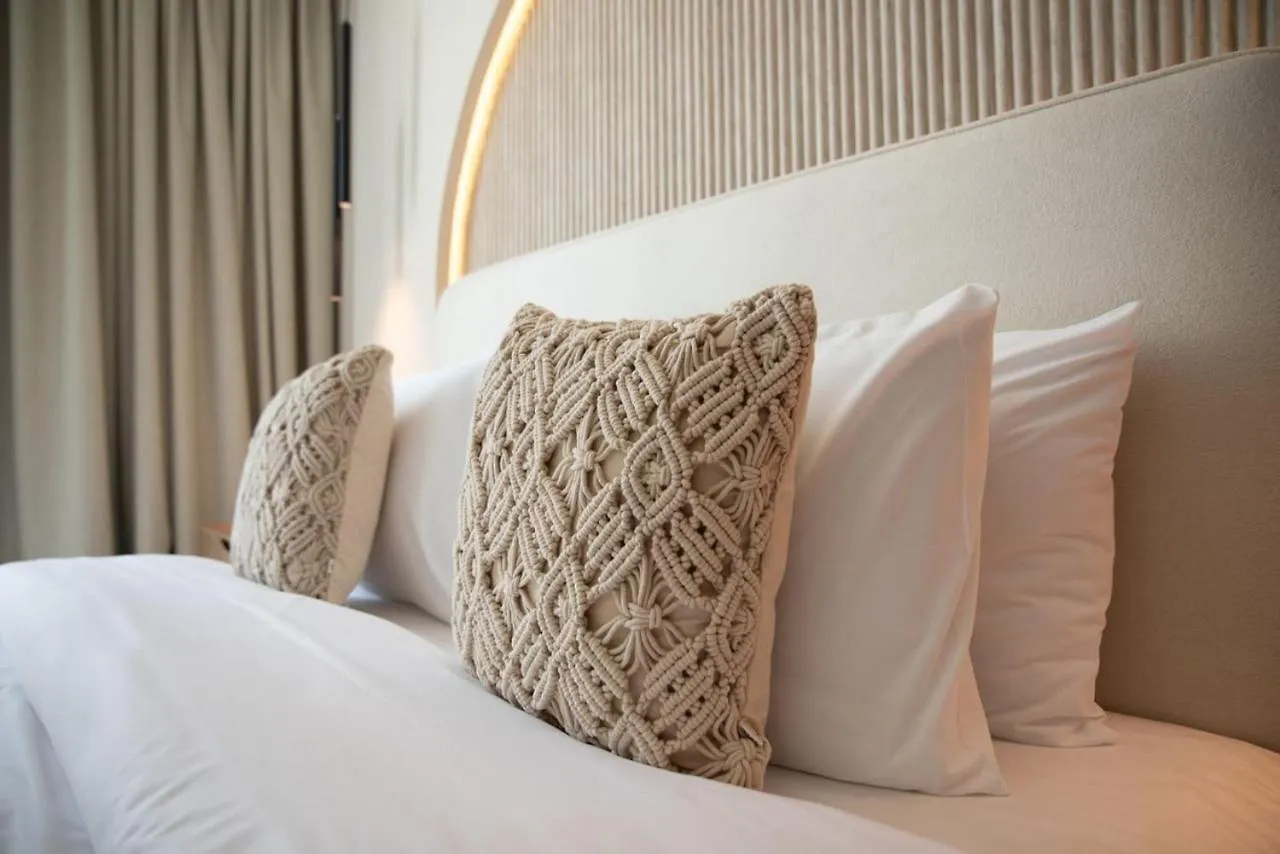 Trendy 1 Bed Getaway In The Heart Of Downtown Apartment Dubai 0*,