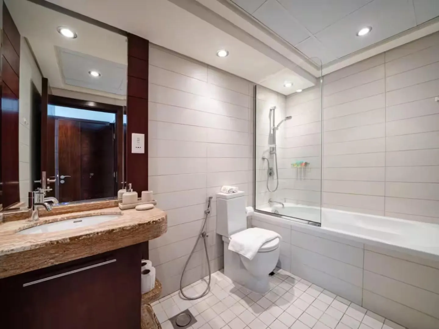 Appartamento Trendy 1 Bed Getaway In The Heart Of Downtown Dubai 0*,  Emirati Arabi Uniti